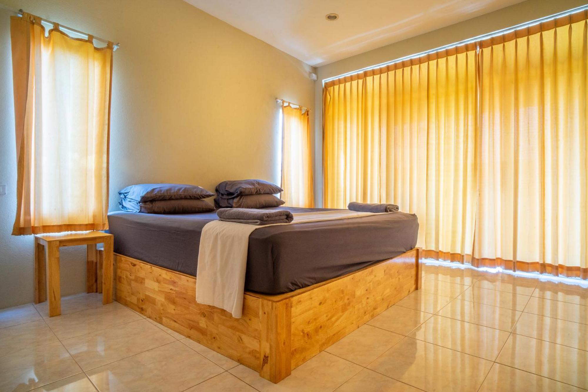 Echo Hostal Baan Tai